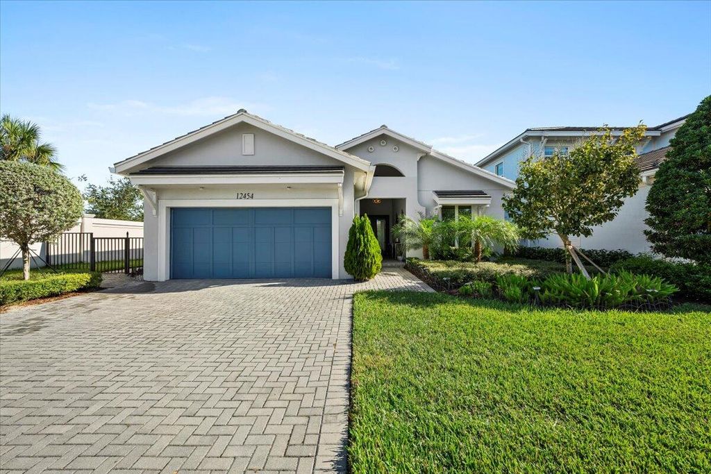 Photo of 12454 Nautilus Circle, Palm Beach Gardens, FL 33412 (MLS # R11159216)