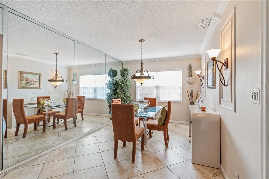 Boca Raton Square Unit 18 - Residential