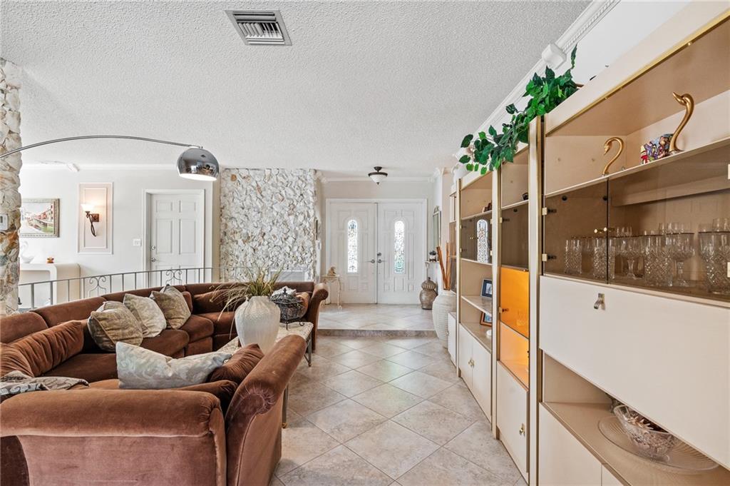 Boca Raton Square Unit 18 - Residential