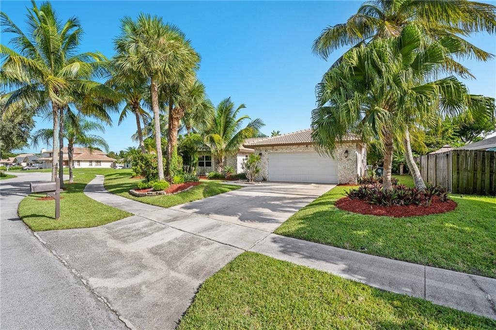 Boca Raton Square Unit 18 - Residential