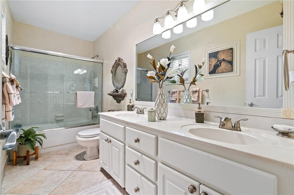 Boca Raton Square Unit 18 - Residential
