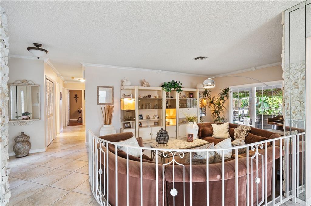 Boca Raton Square Unit 18 - Residential