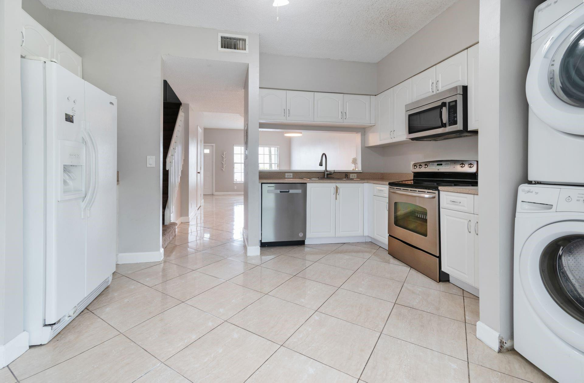 Coconuts at Bonaventure - Residential Lease