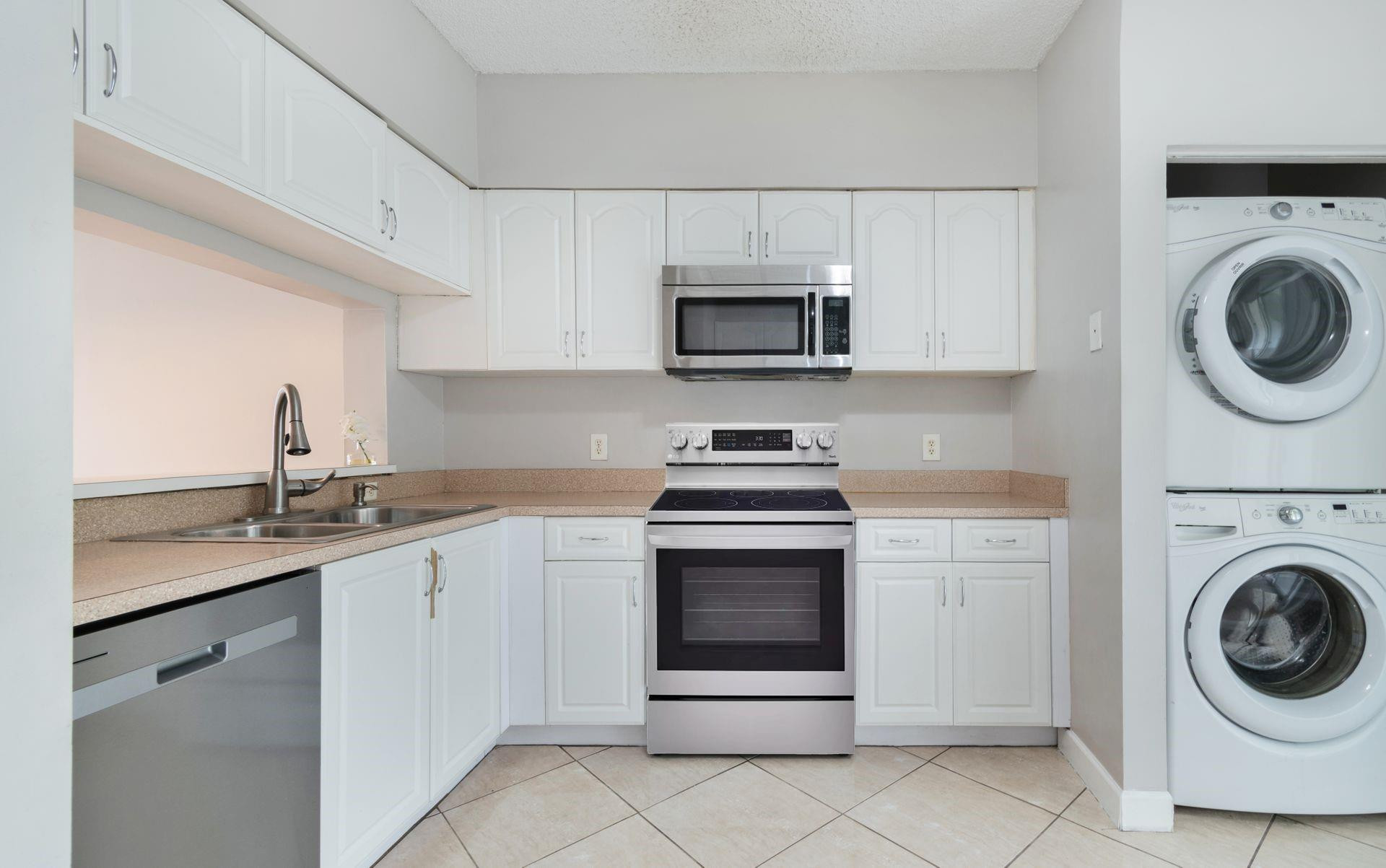 Coconuts at Bonaventure - Residential Lease