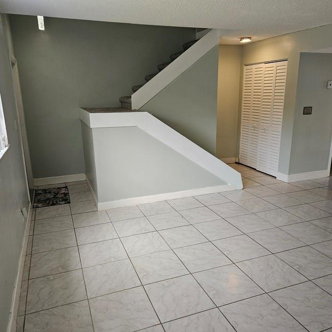 Center Court Condo - Residential