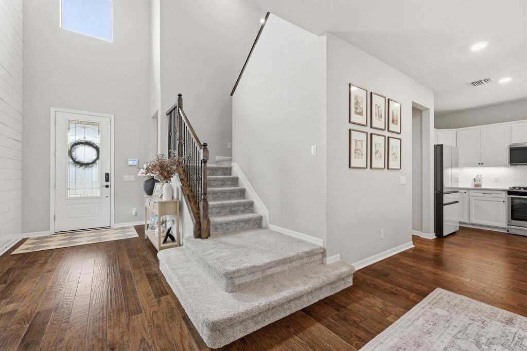 Photo of 127 SE Courances Drive, Port Saint Lucie, FL 34984 (MLS # B26008447)