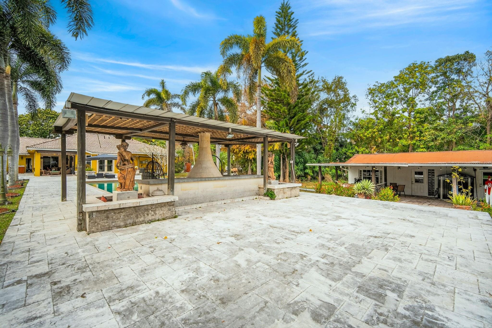 Chambers Land Co Sub Ne1/ - Residential