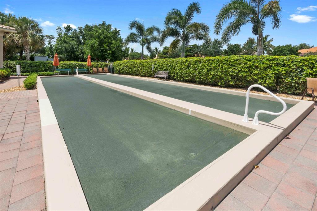 VALENCIA PALMS - Residential