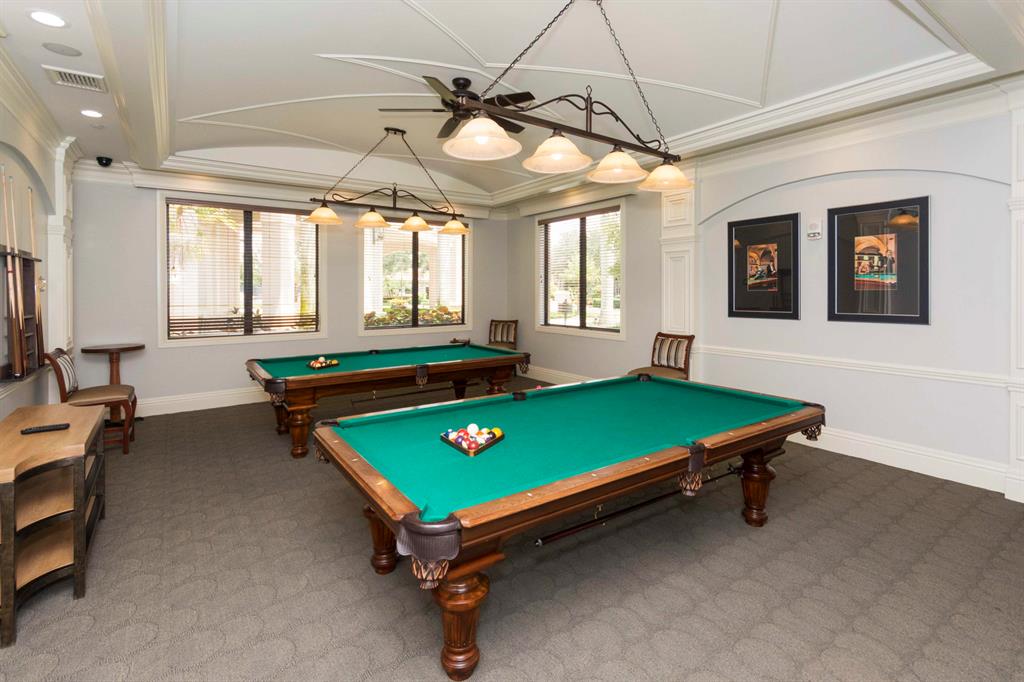 VALENCIA PALMS - Residential