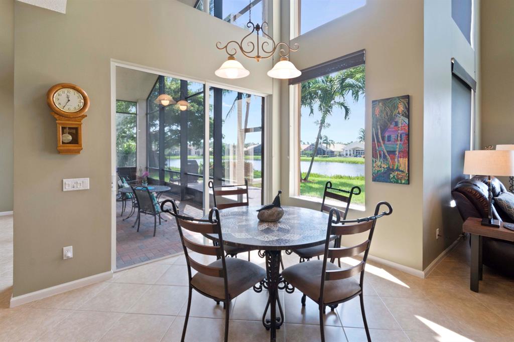 VALENCIA PALMS - Residential