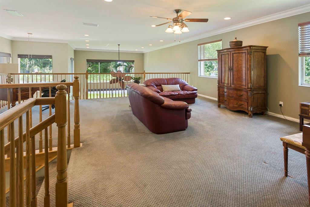 VALENCIA PALMS - Residential