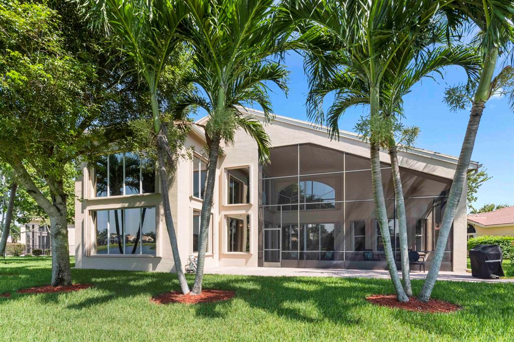 VALENCIA PALMS - Residential