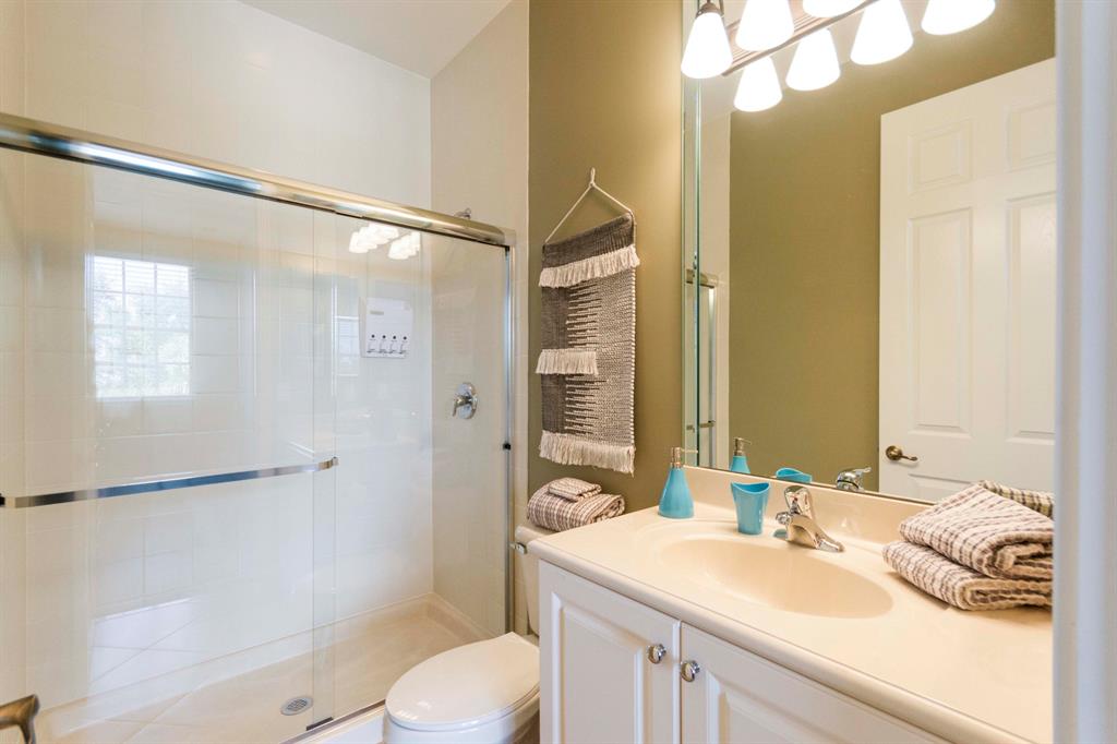 VALENCIA PALMS - Residential