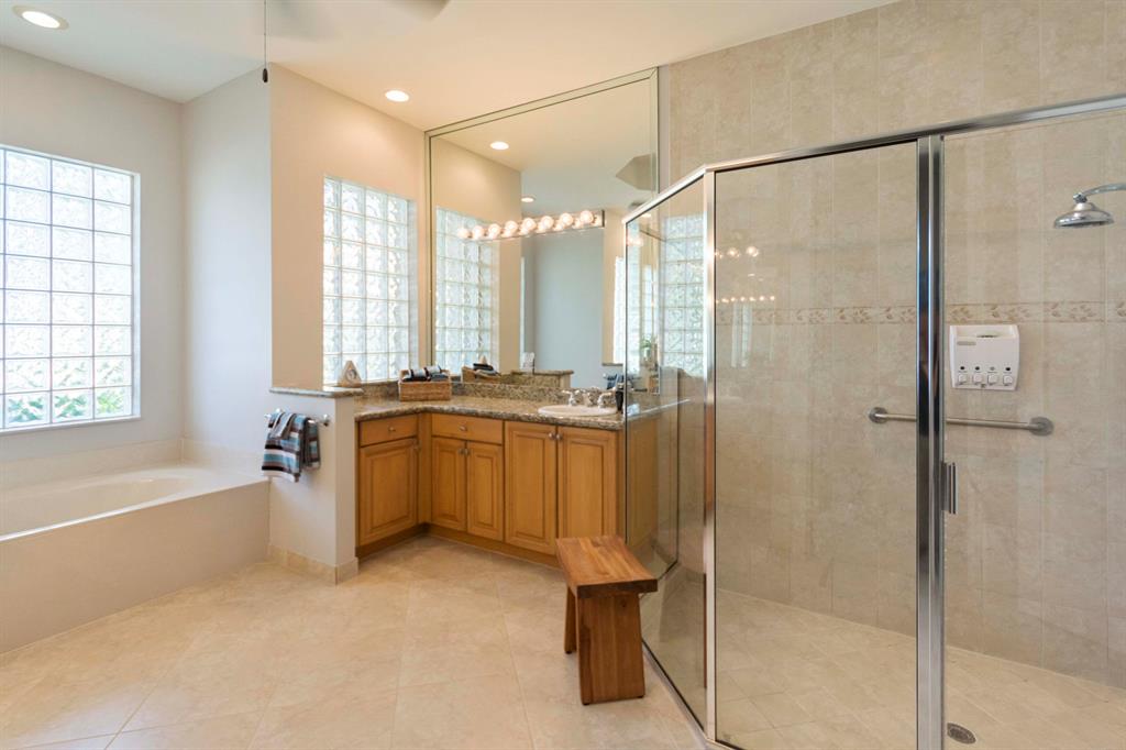 VALENCIA PALMS - Residential