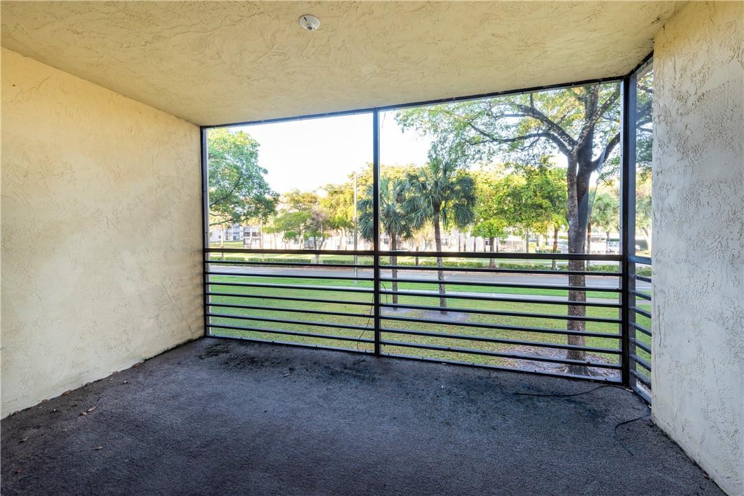 LAKES OF CARRIAGE HILLS - Residential