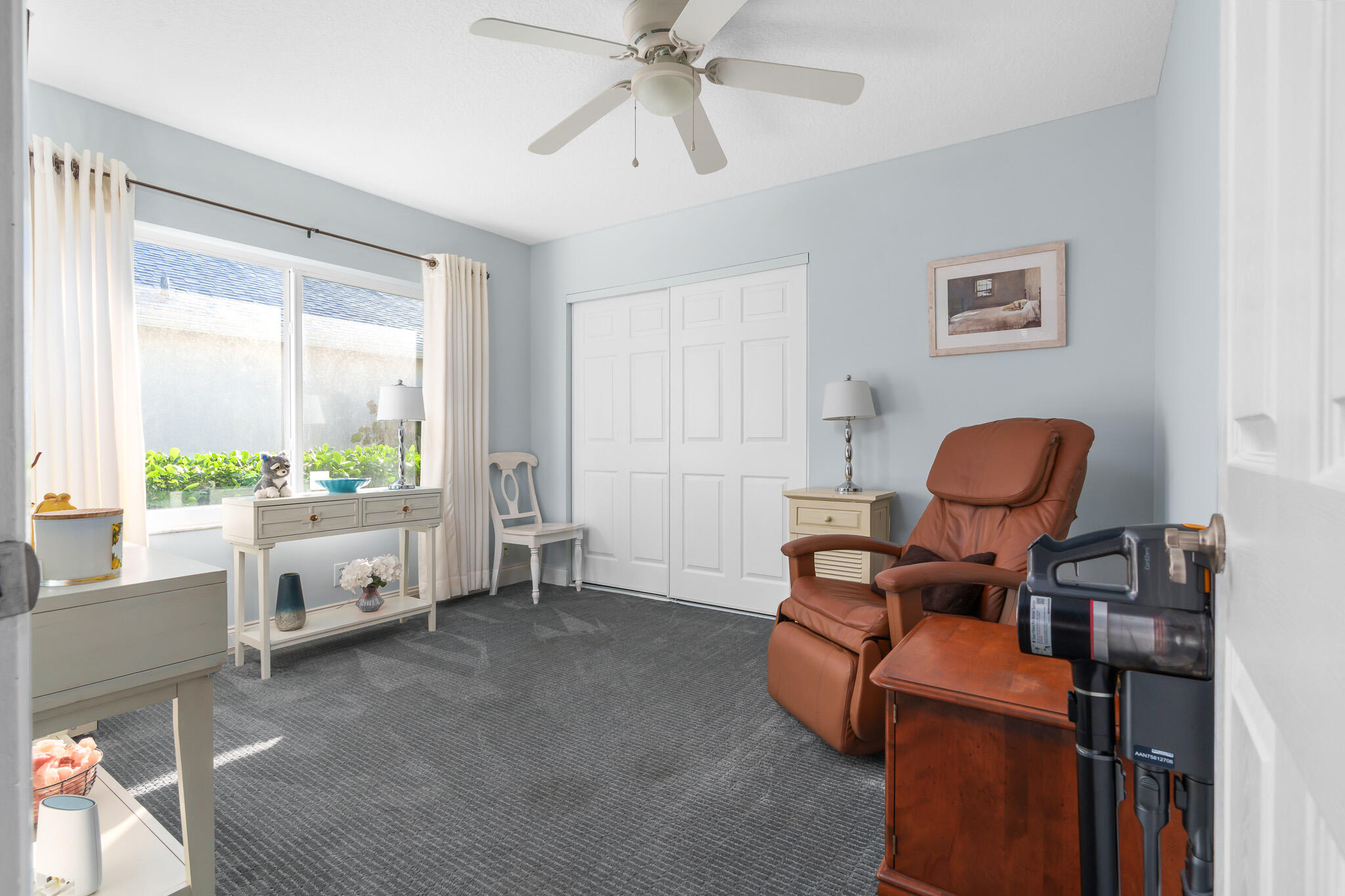 BAY WINDS 4 - Residential