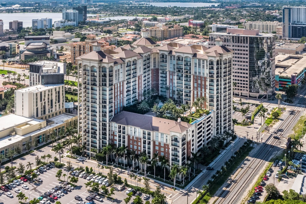 Photo of 550 Okeechobee Boulevard #1421, West Palm Beach, FL 33401 (MLS # B26075747)