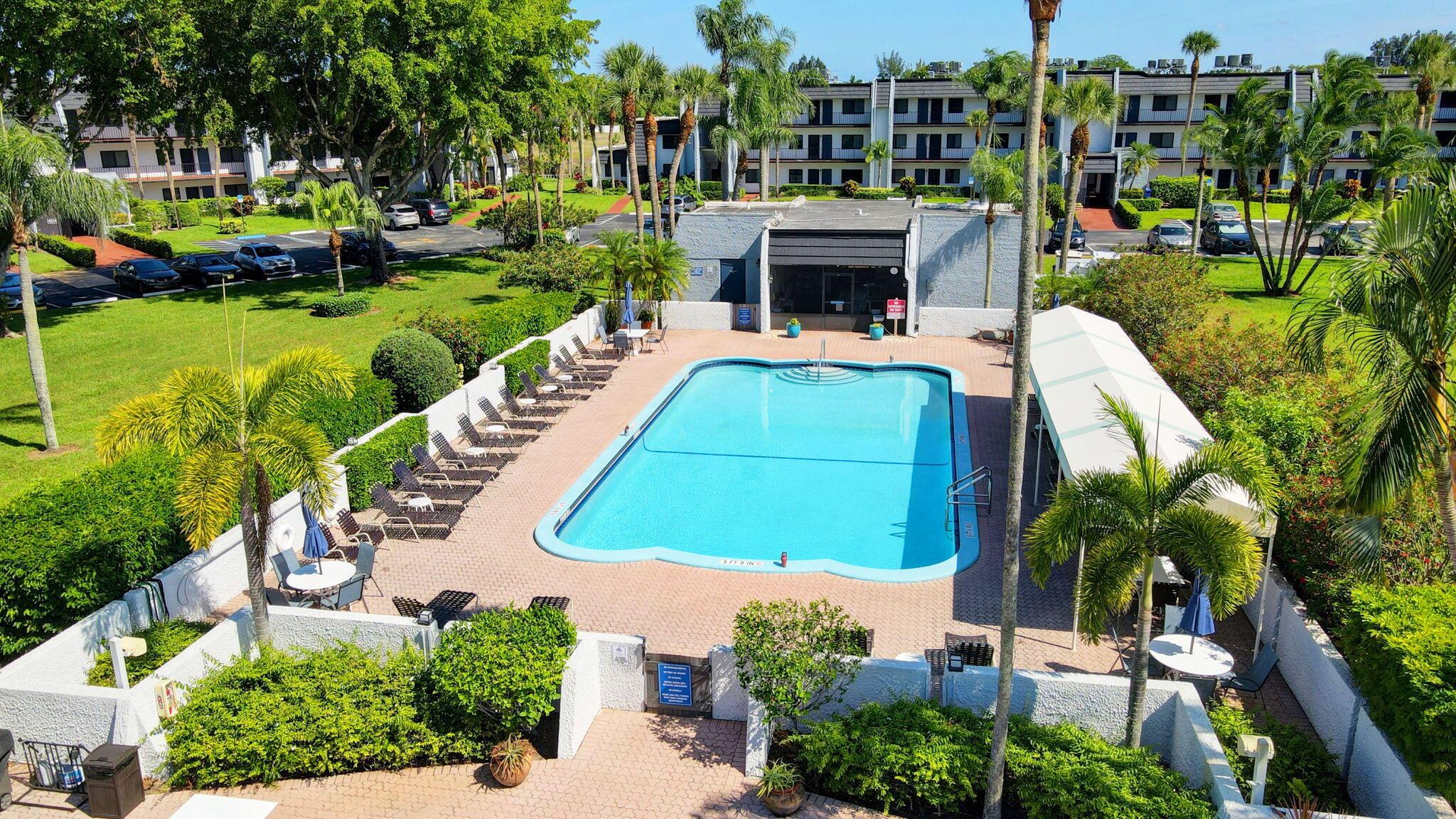 FOUNTAINS OF PALM BEACH CONDO 5 - Residential