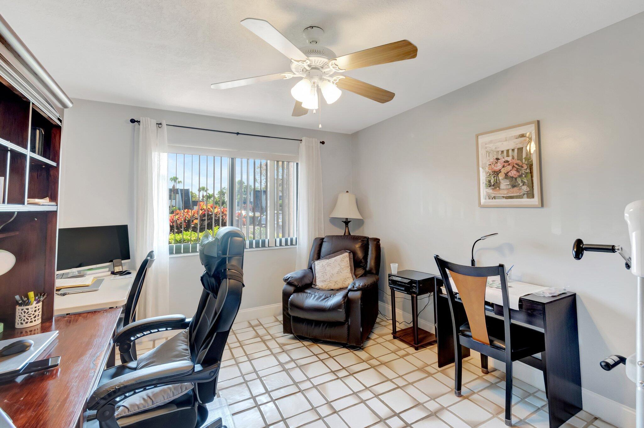 FOUNTAINS OF PALM BEACH CONDO 5 - Residential