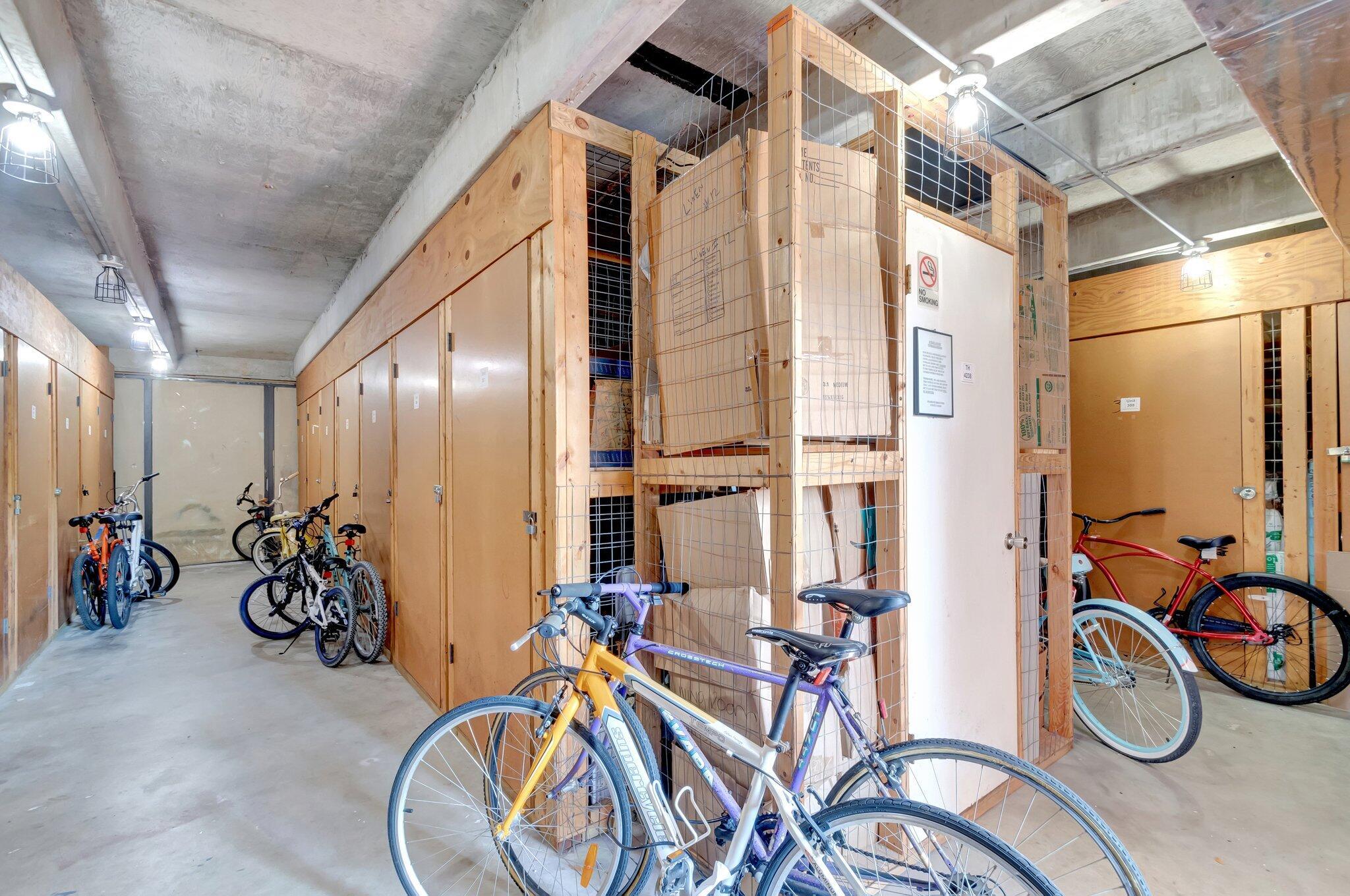 FOUNTAINS OF PALM BEACH CONDO 5 - Residential