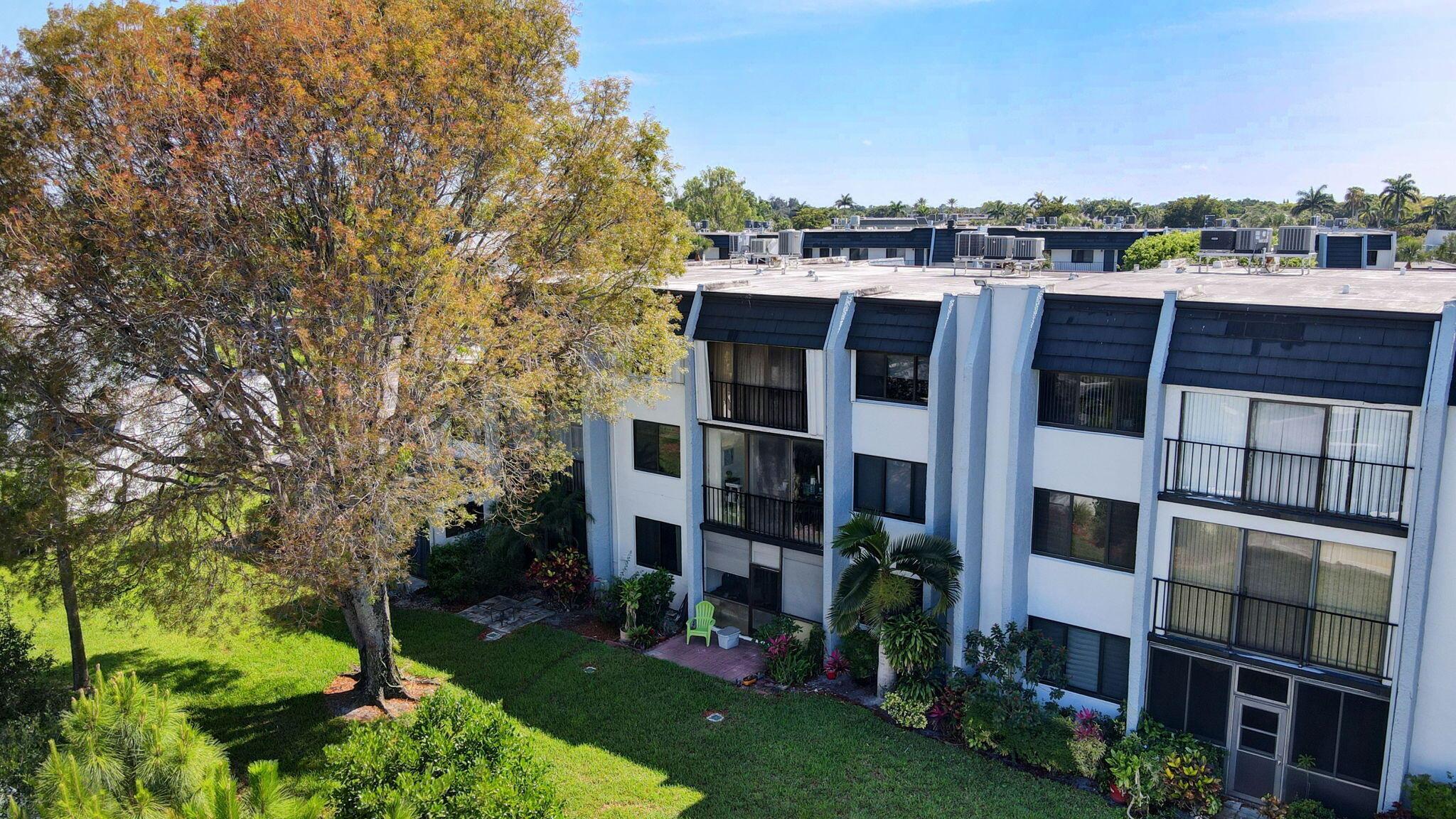 FOUNTAINS OF PALM BEACH CONDO 5 - Residential