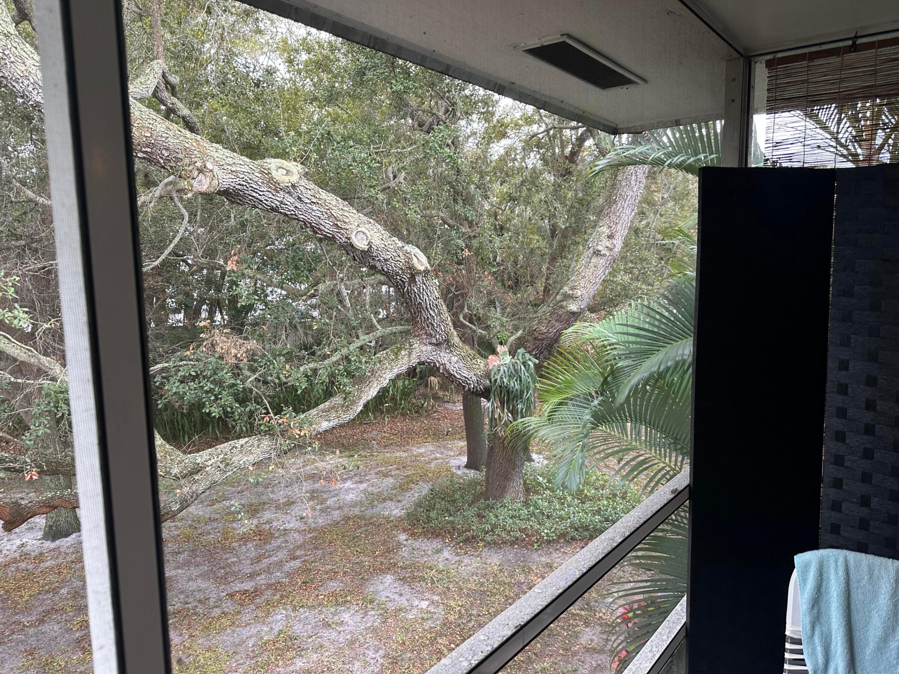 CEDAR POINTE CONDO - Residential Lease