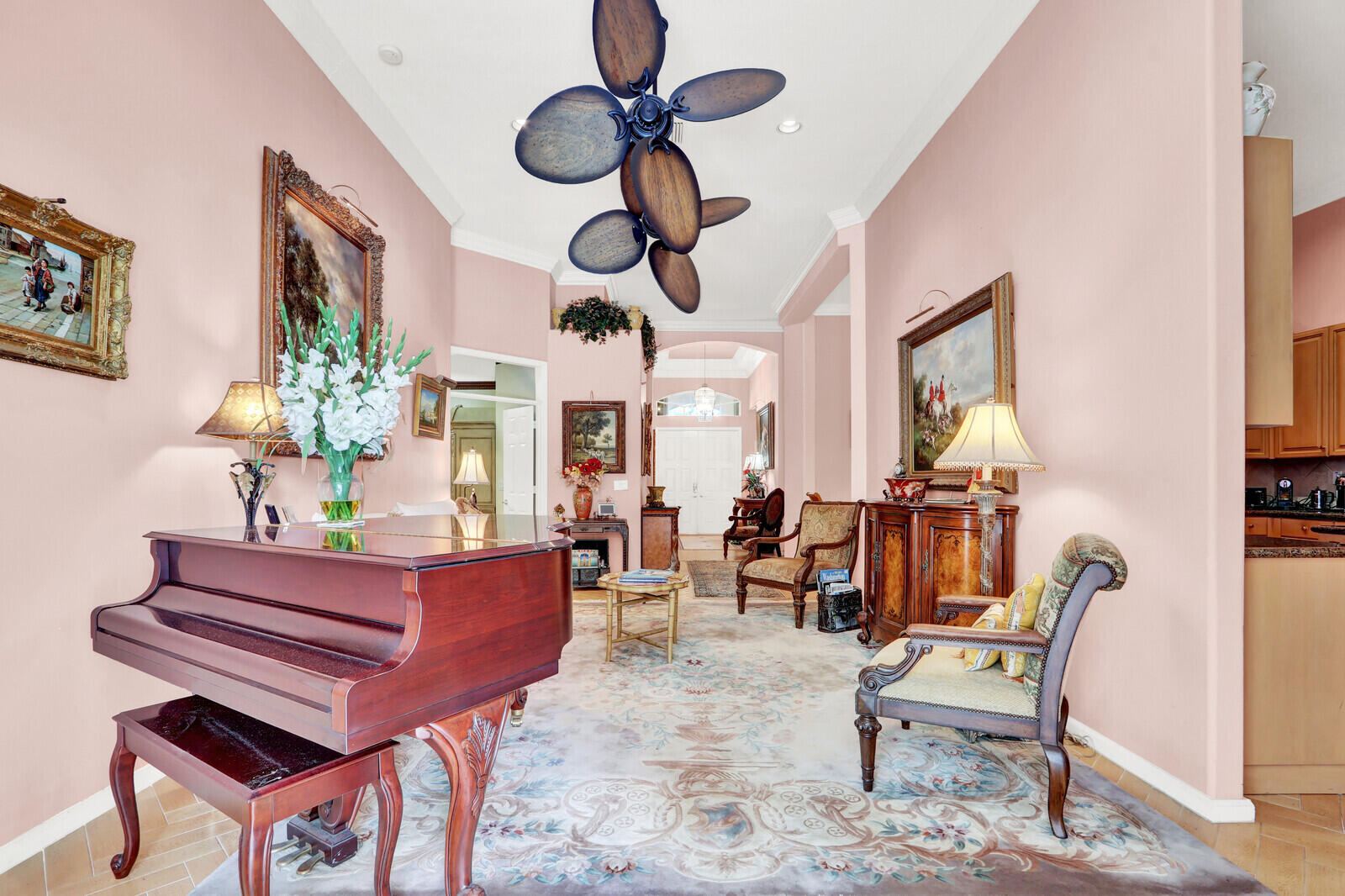 View photos, virtual tours, details... 116 Palm Circle