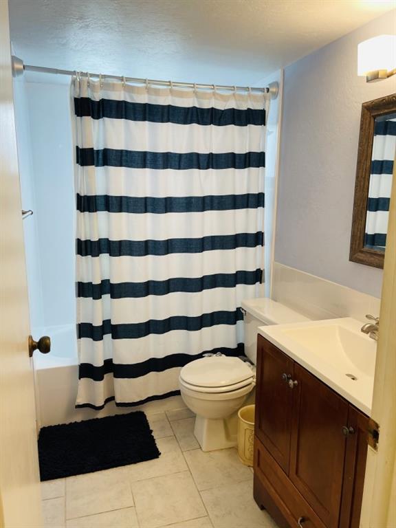 Country Squire Townhomes - Residential