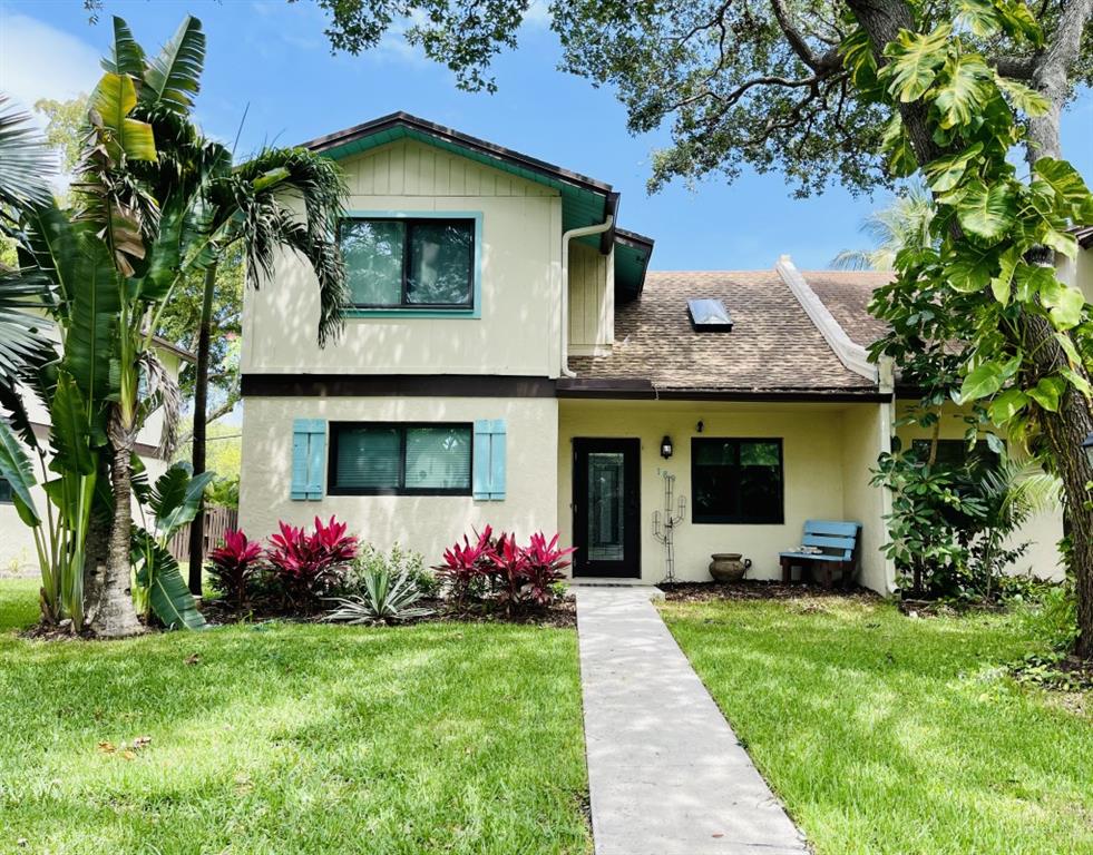Country Squire Townhomes - Residential