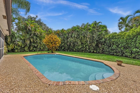 Tiny photo for 8866 NW 2ND Place, Coral Springs, FL 33071 (MLS # B26087037)