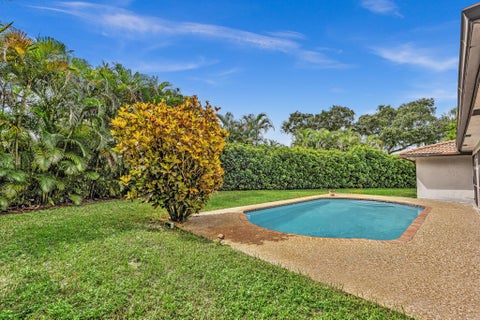 Tiny photo for 8866 NW 2ND Place, Coral Springs, FL 33071 (MLS # B26087037)
