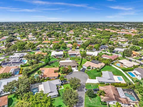 Tiny photo for 8866 NW 2ND Place, Coral Springs, FL 33071 (MLS # B26087037)
