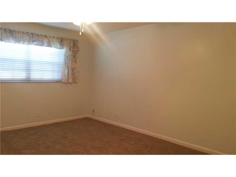 NORTH HAMPTON COURT CONDO - Residential Lease