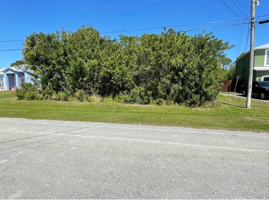 Photo of 5758 NW Belwood Circle Cir, Port St Lucie, FL 34986 (MLS # R10791121)