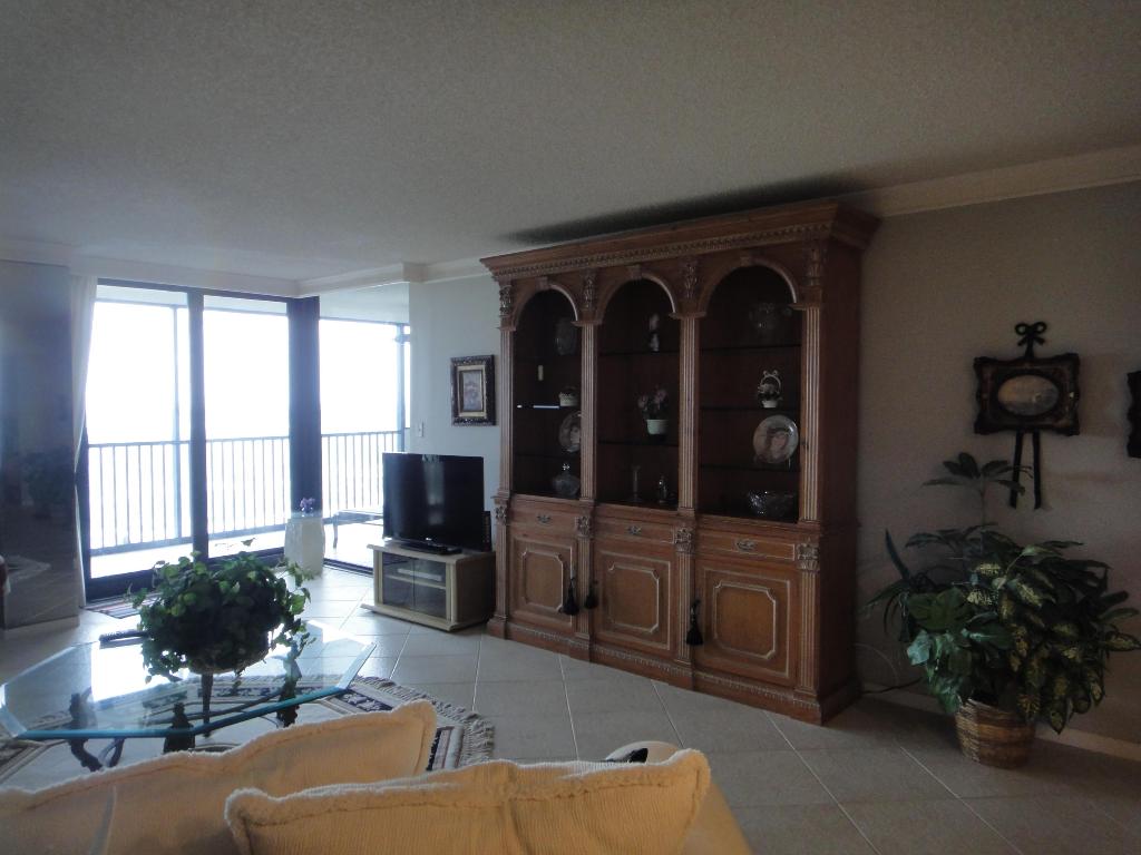 CORONADO AT HIGHLAND BEACH CONDO - Residential Lease