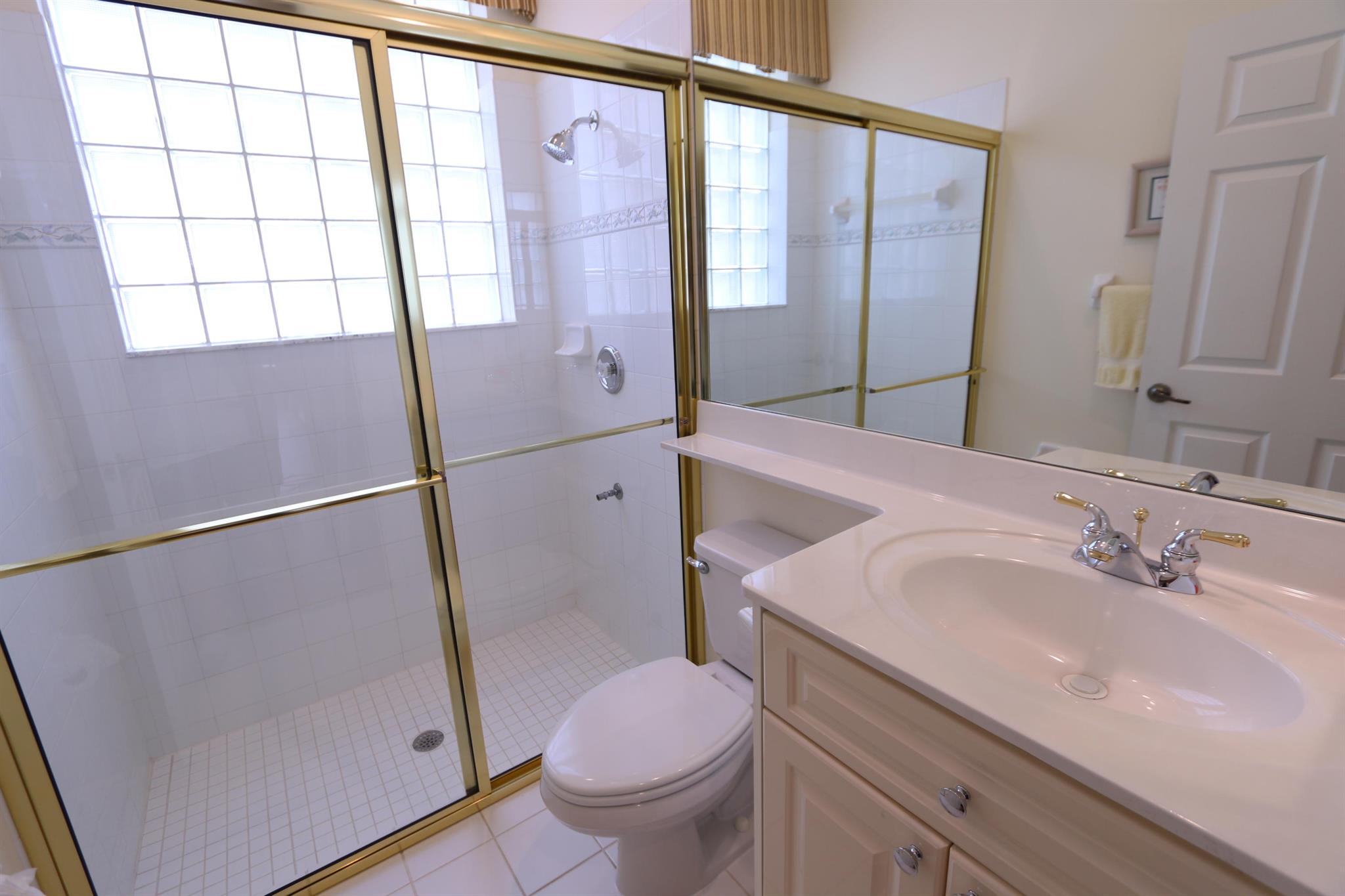 PGA RESORT COMMUNITY OF A - Residential Lease