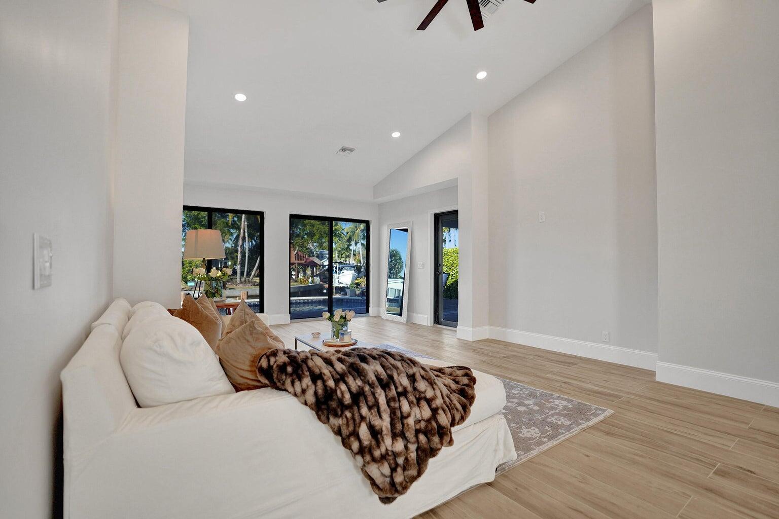 EASTWAY PARK - Residential