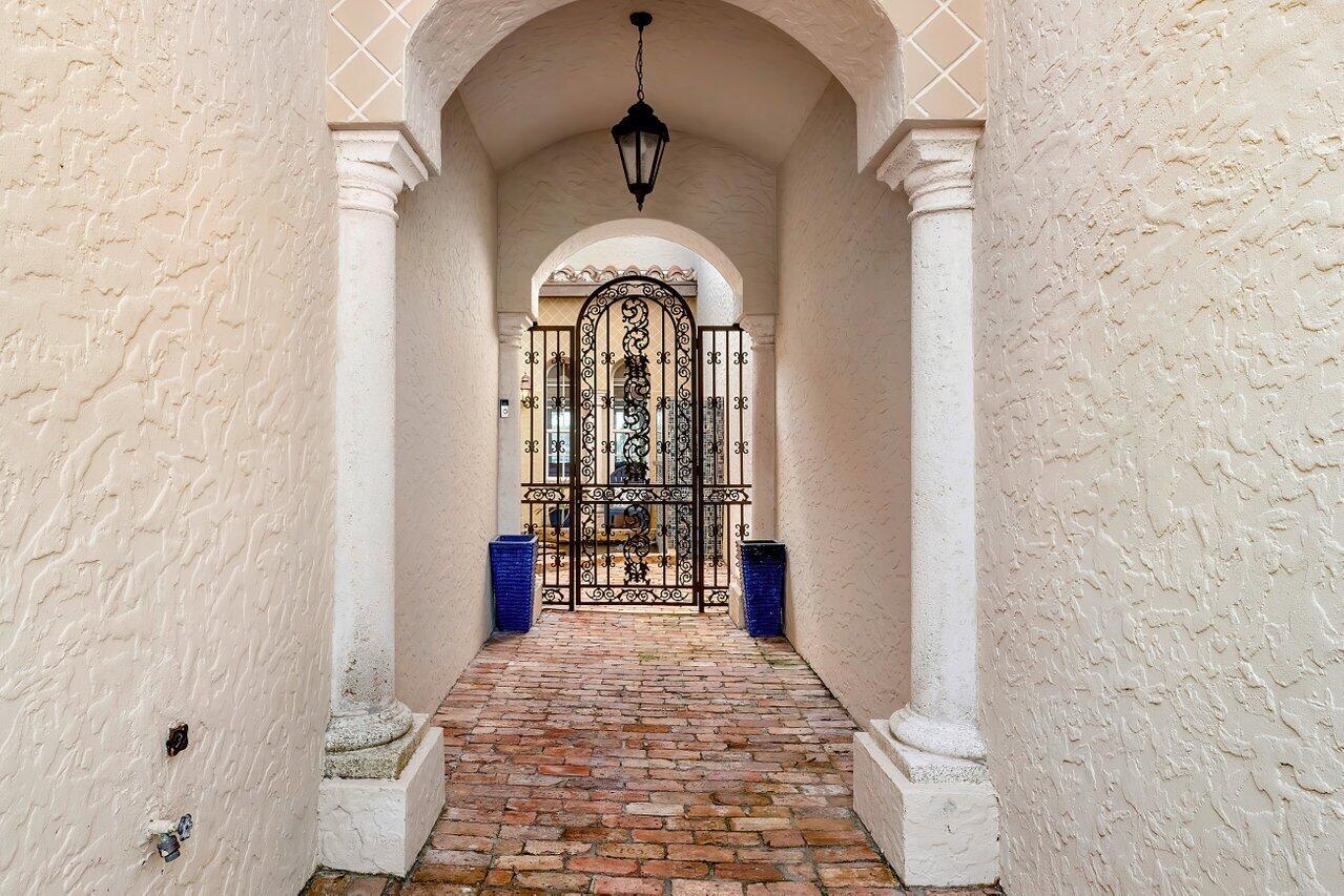 VIA MARINA - Residential