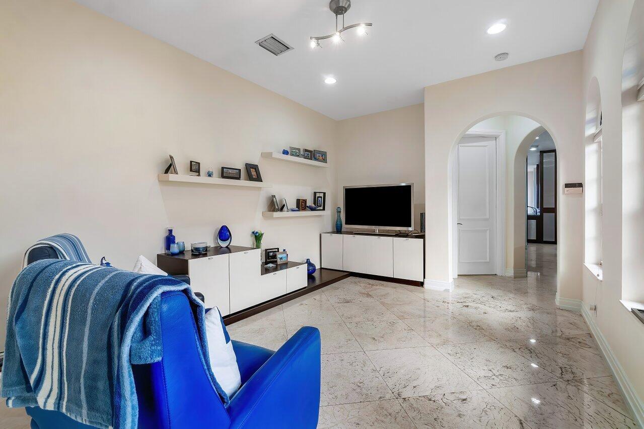 VIA MARINA - Residential