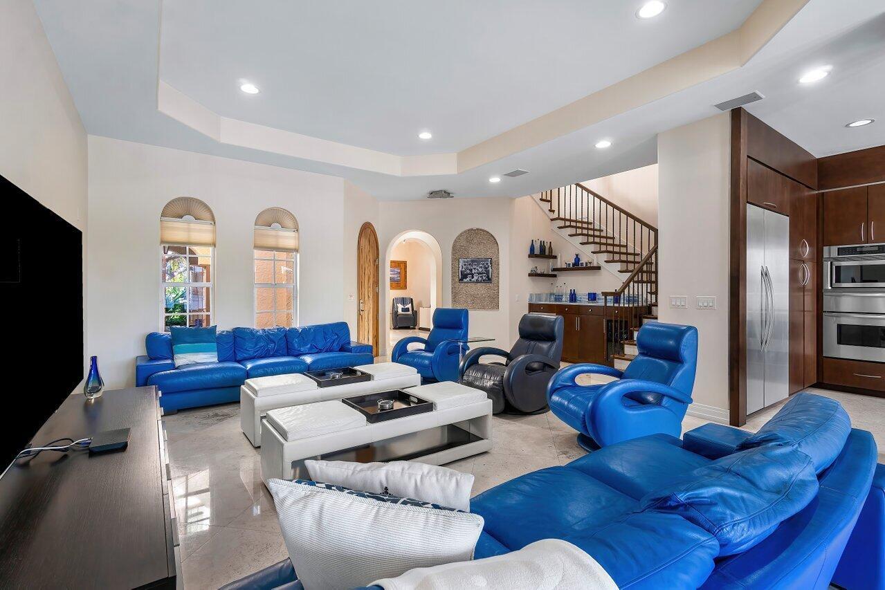 VIA MARINA - Residential