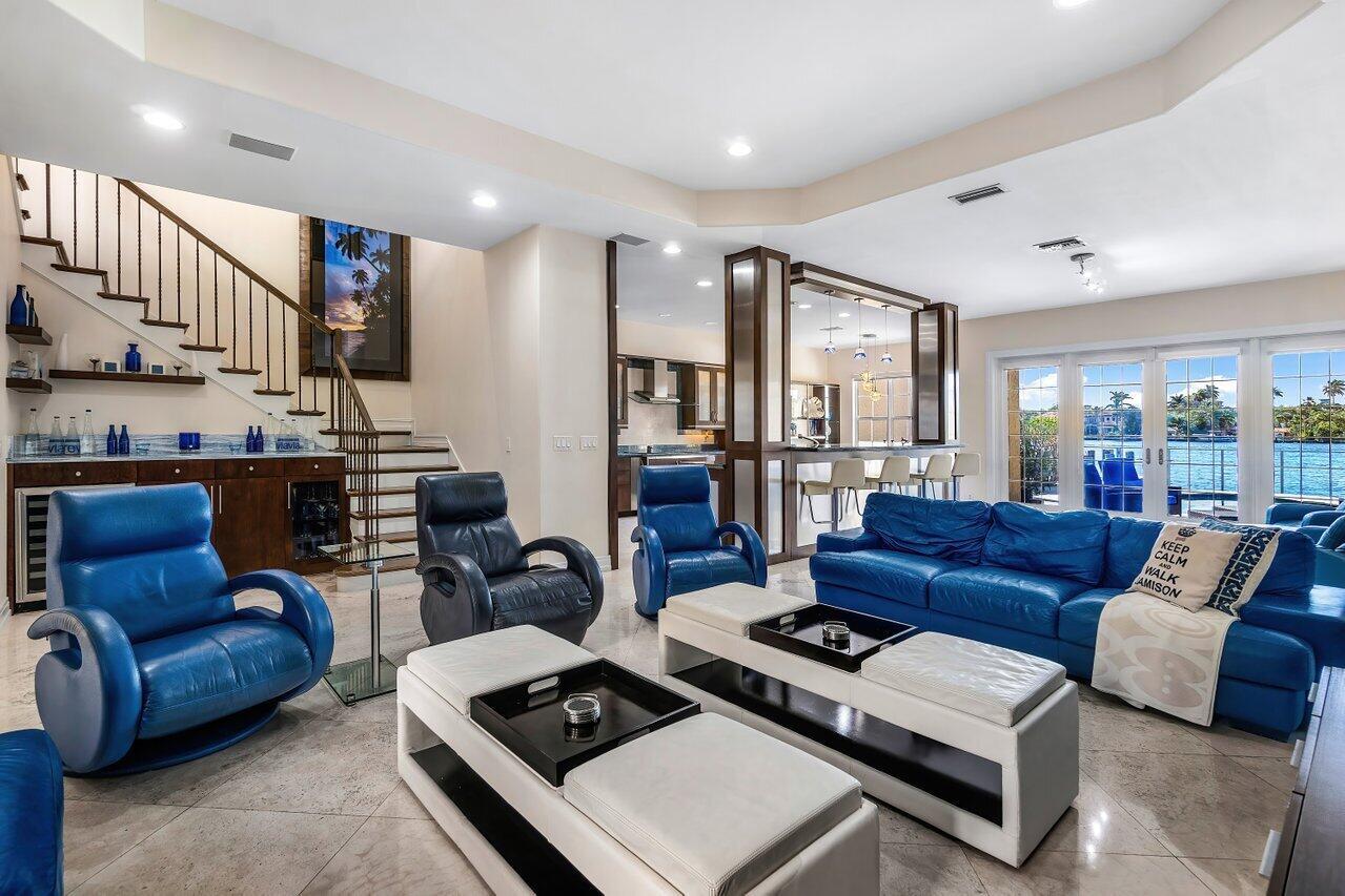 VIA MARINA - Residential