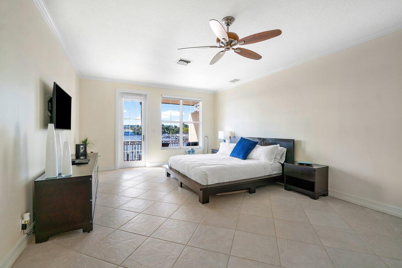 VIA MARINA - Residential