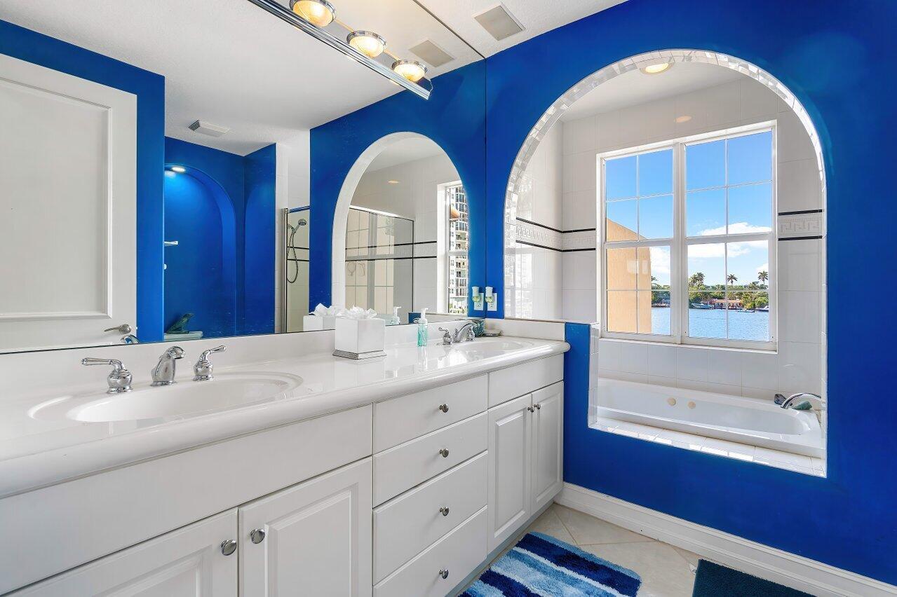 VIA MARINA - Residential