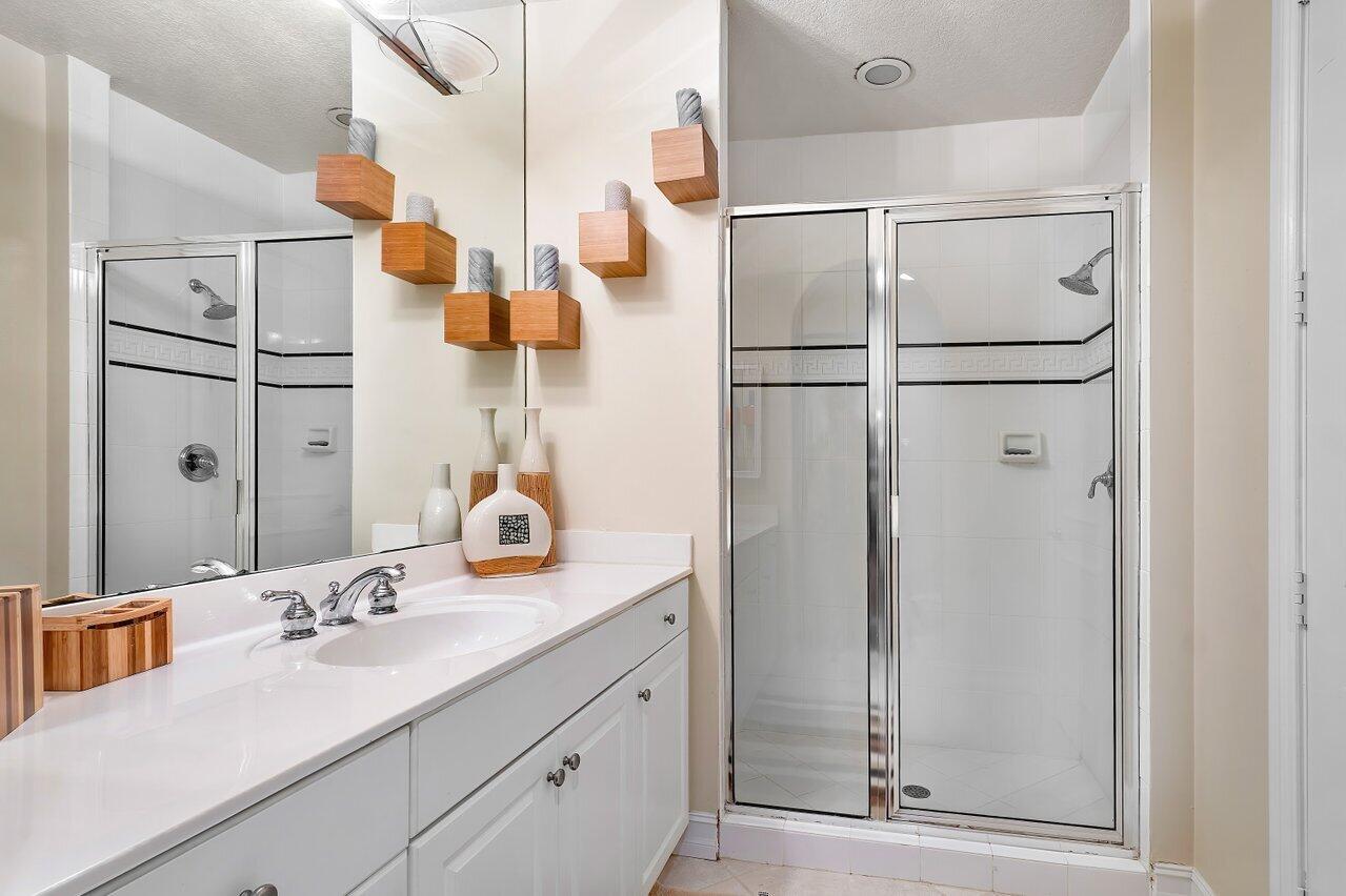 VIA MARINA - Residential