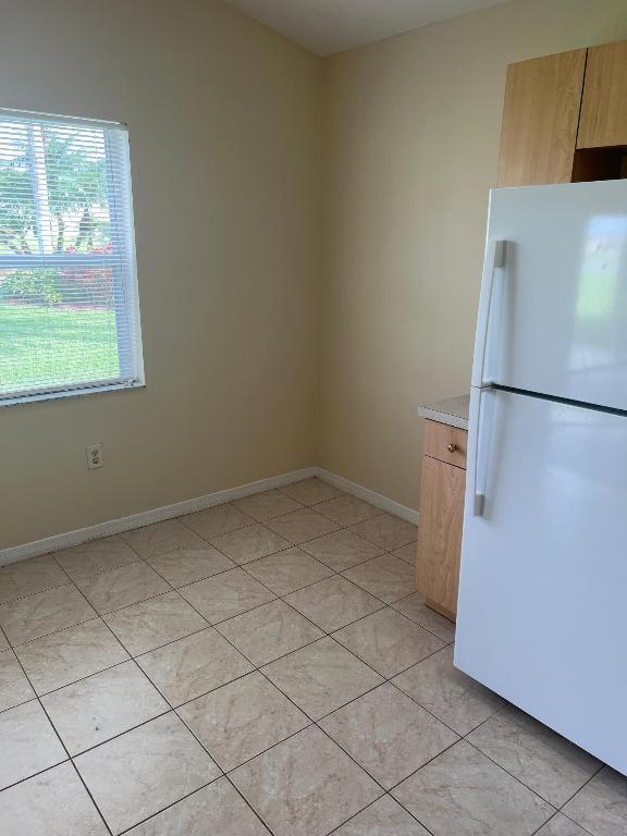 LAKE FOREST - Residential Lease