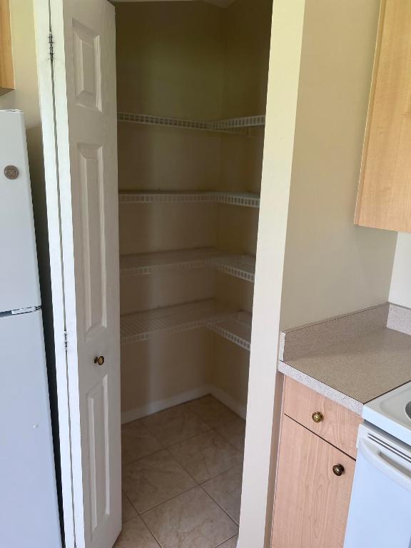 LAKE FOREST - Residential Lease