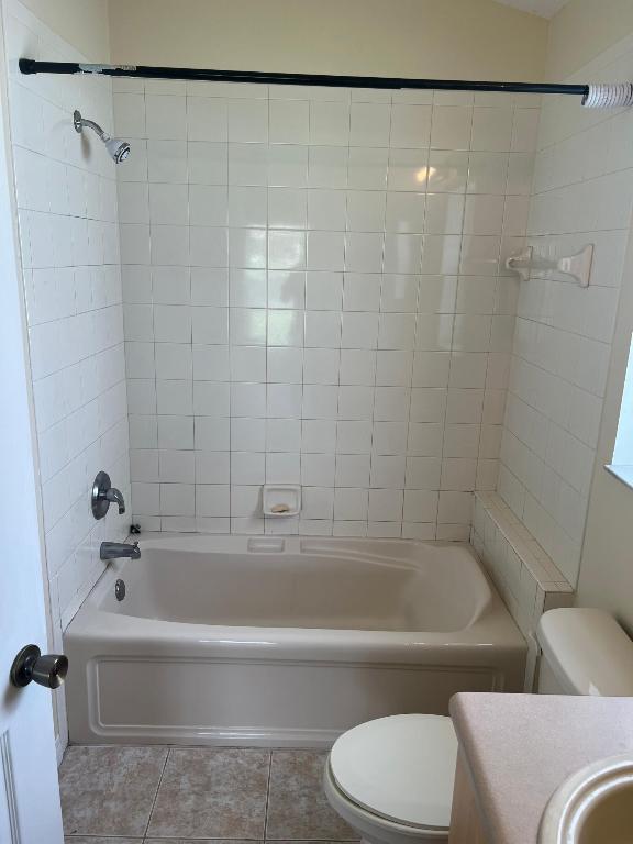 LAKE FOREST - Residential Lease