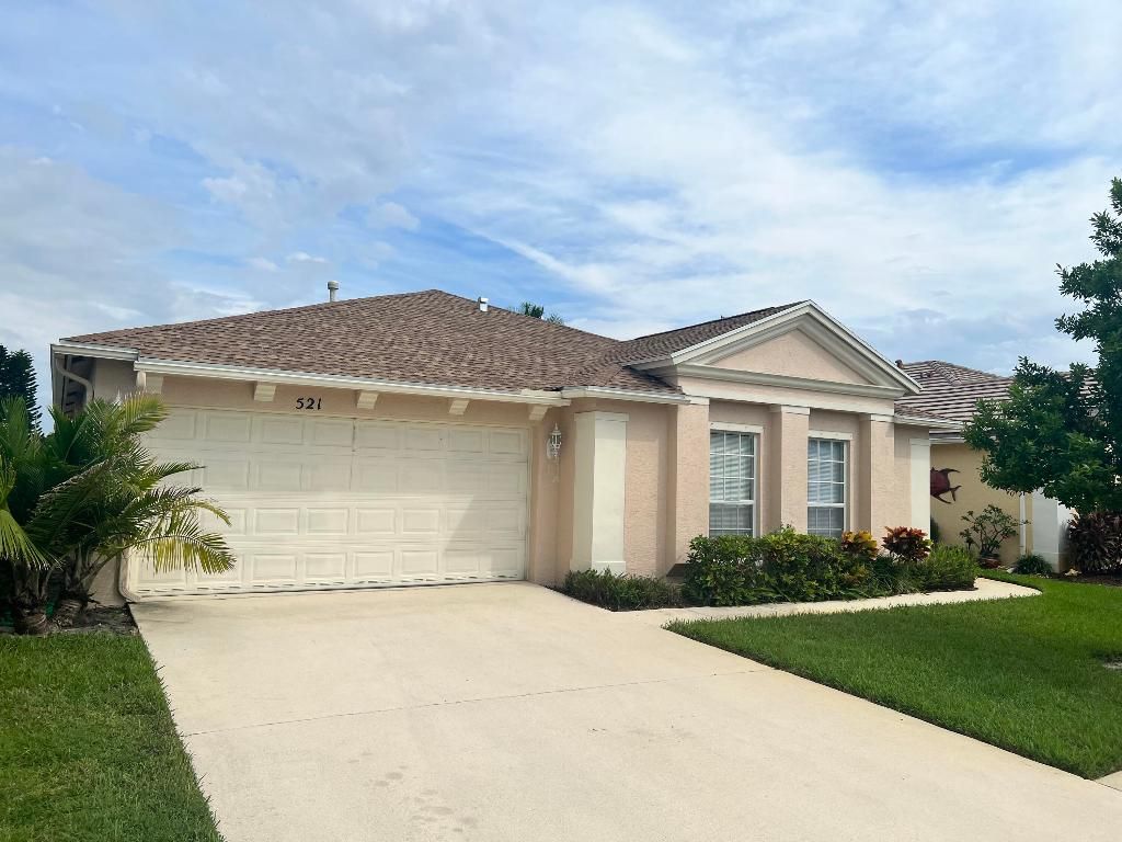 Photo of 521 SW Indian Key Drive, Port Saint Lucie, FL 34986 (MLS # R10933138)