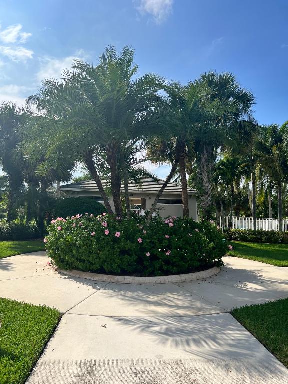 LAKE FOREST - Residential Lease