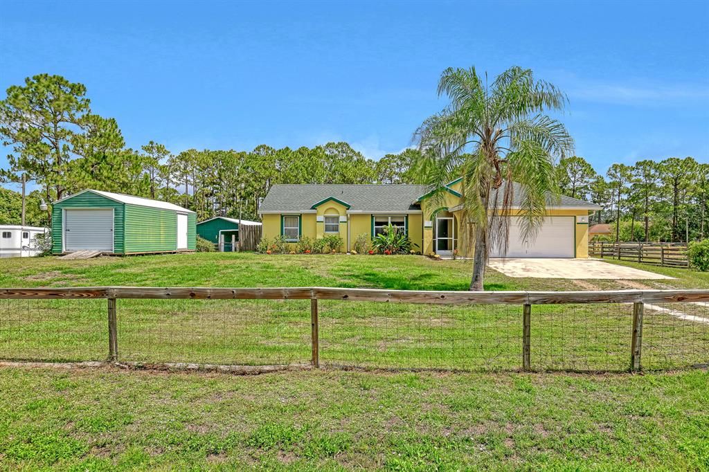 Photo of 16857 83rd Place N, Loxahatchee, FL 33470 (MLS # R10889533)